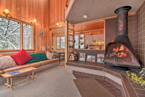 Walk to Ski Trails Ludlow Home on Okemo Mountain!